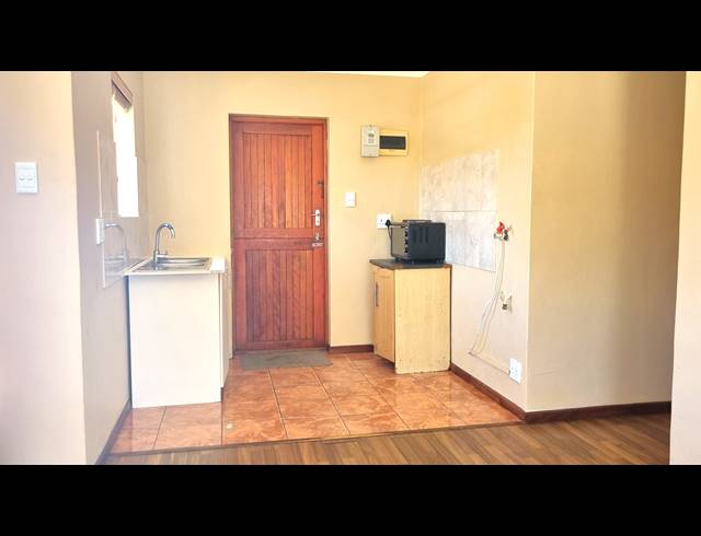 3 BEDROOM FREESTANDING SOLD IN RETREAT